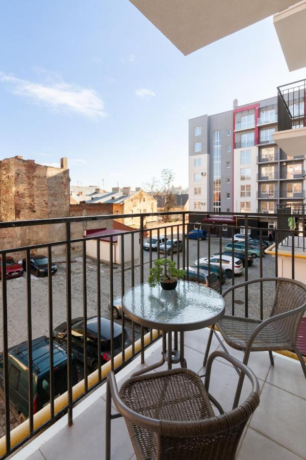 Leogrand Apartments On Shevchenka 38-1 Lviv Ngoại thất bức ảnh